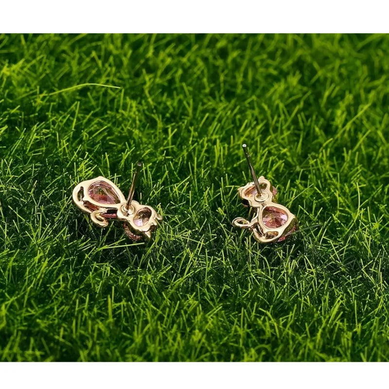 Berg Crystals Cat Stud Earrings (18K Gold Plated)